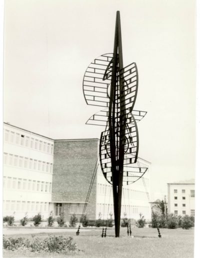 Stabile, 1964, Lycée Jean Guéhenno (Le Pargo, Vannes)