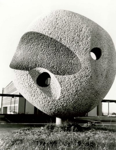 Sculpture in the round, granite, 1967, Collège Rosa Parks (formerly Malifeu)