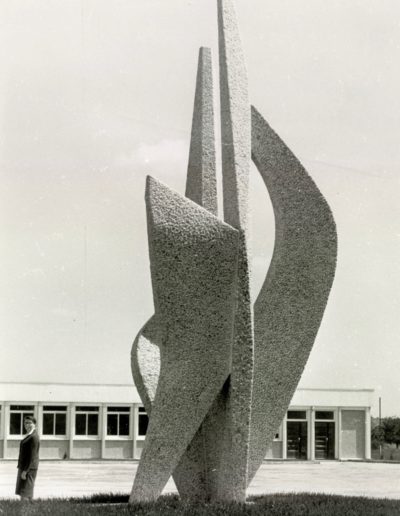 Lorient La Maison des Associations (anciennement Lycée Keryado) – Flamme – 1966